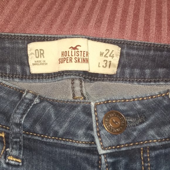 Hollister 0R - Picture 2 of 2